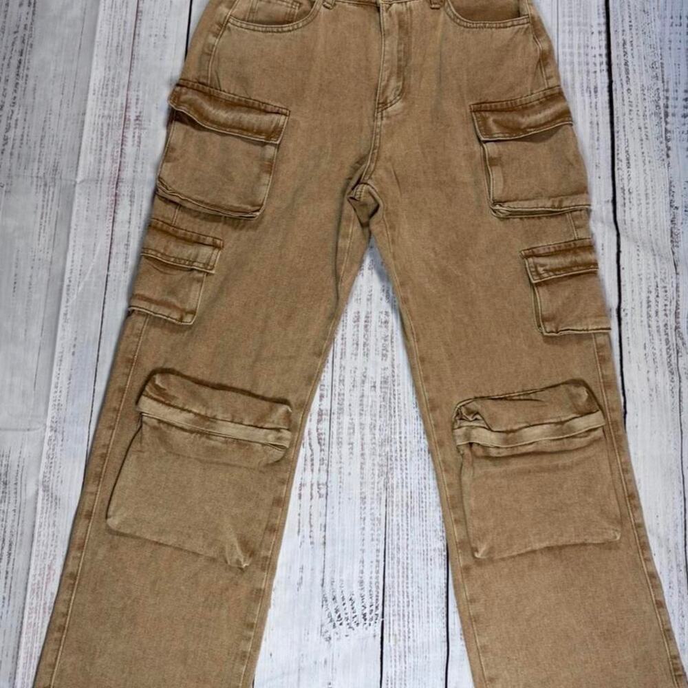 Copied - Tan cargo pants with multiple